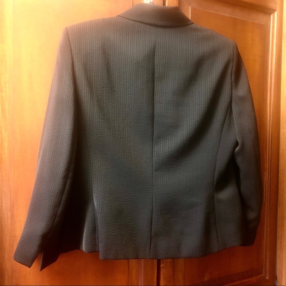 Evan-Picone jacket. - Picture 8 of 8